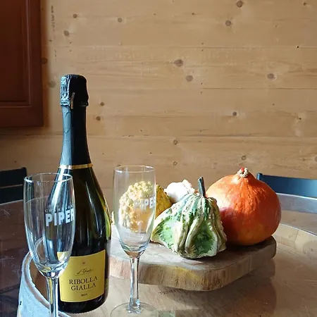 Ai Margini Del Bosco Θέρετρο Masio