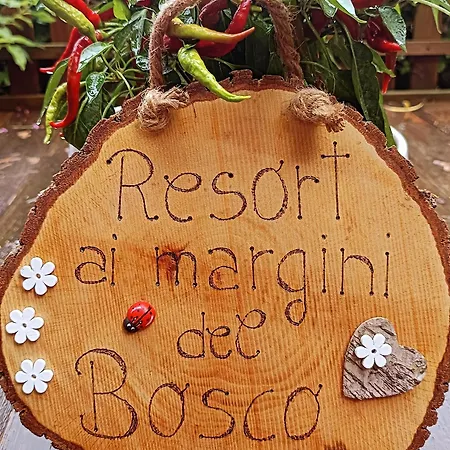 Ai Margini Del Bosco Semesteranläggning (resort) *